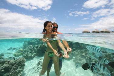 Son trs beau spot de snorkeling ..